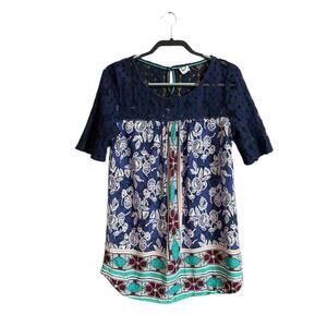 Anthropologie Akemi + Kin Maite Lace largeTunic Top